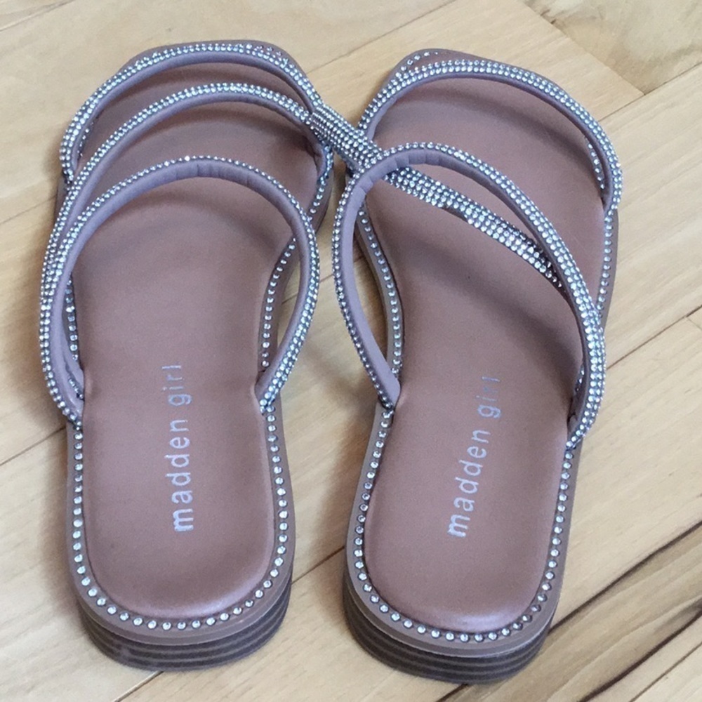 MADDEN girl starle slide on sandals with diamond like bling. Women’s size 6.5 - Picture 11 of 16